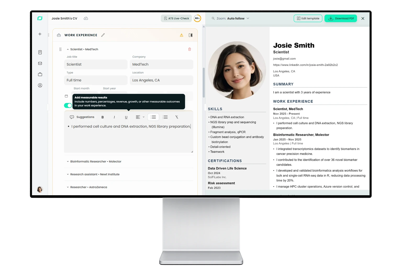 Résuméd ATS Live-Check highlighting issues in a CV while editing